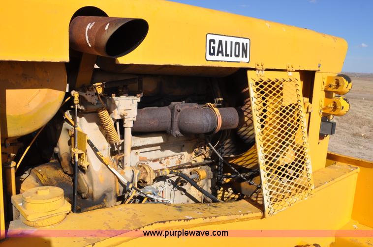 image for item G7020 Galion 150F crane