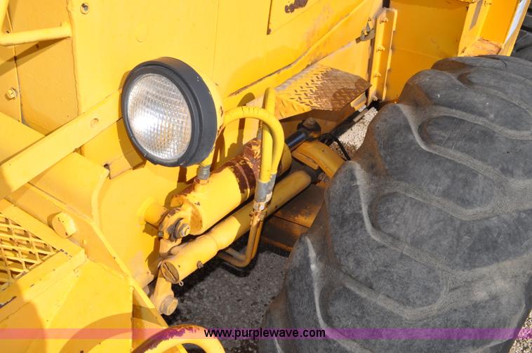 image for item G7020 Galion 150F crane