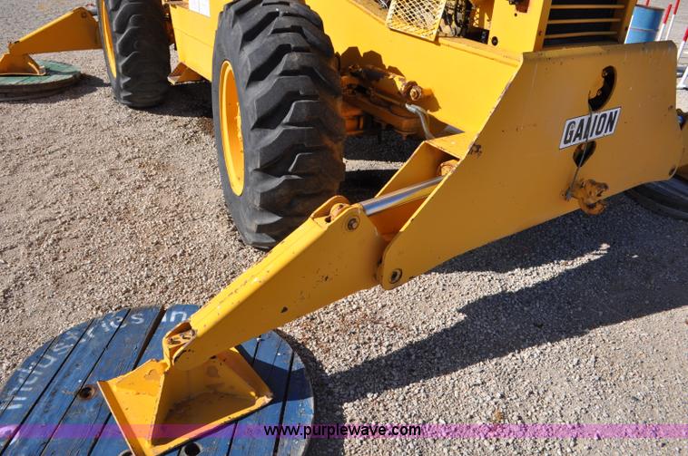 image for item G7020 Galion 150F crane