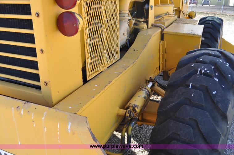 image for item G7020 Galion 150F crane