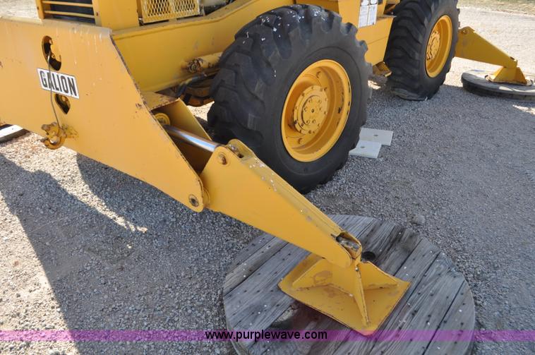 image for item G7020 Galion 150F crane