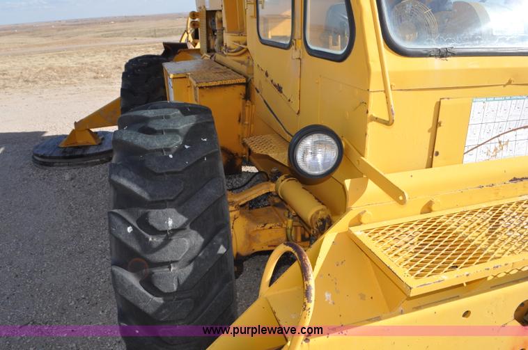 image for item G7020 Galion 150F crane