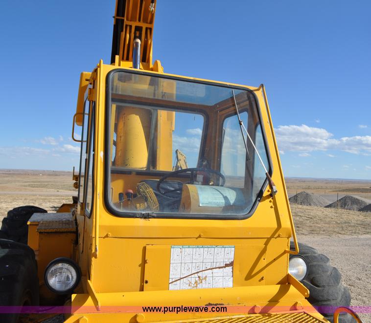 image for item G7020 Galion 150F crane