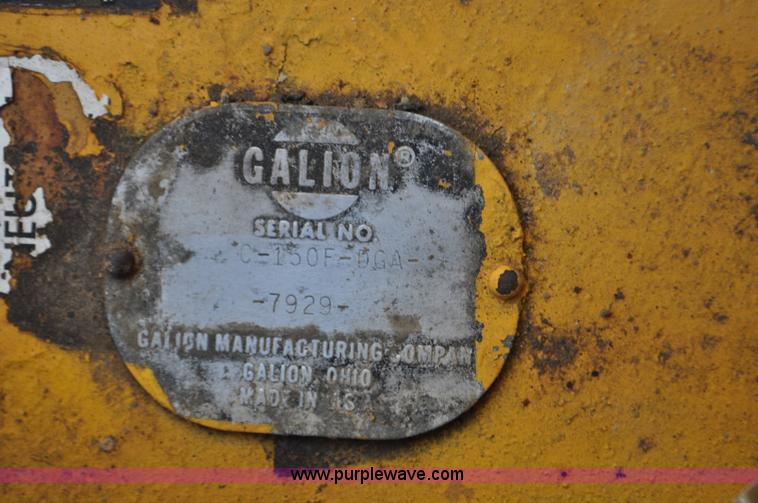 image for item G7020 Galion 150F crane