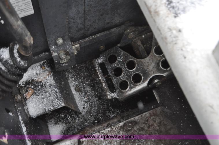 image for item G7324 1999 Bobcat 863 F series skid steer