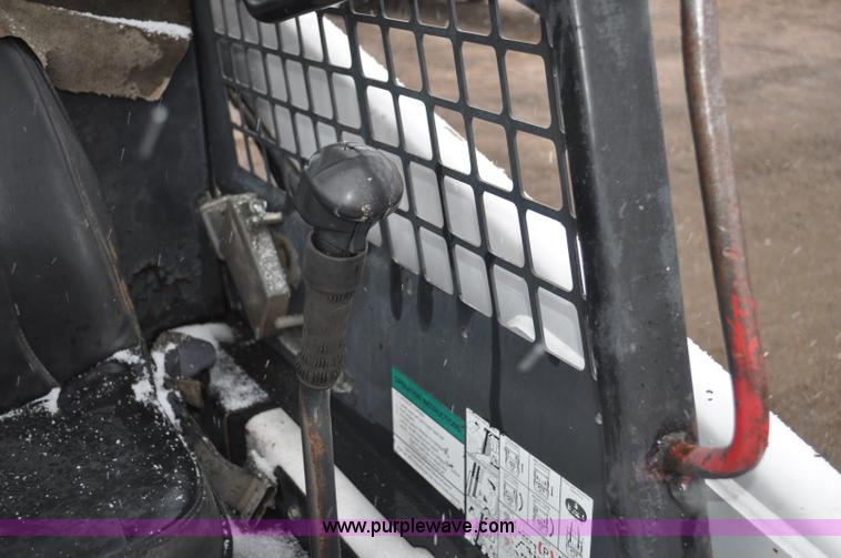image for item G7324 1999 Bobcat 863 F series skid steer