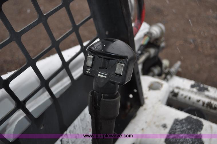 image for item G7324 1999 Bobcat 863 F series skid steer