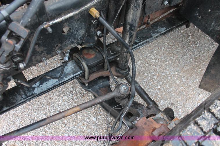 image for item H8017 2000 Chevrolet C6500 concrete pump truck