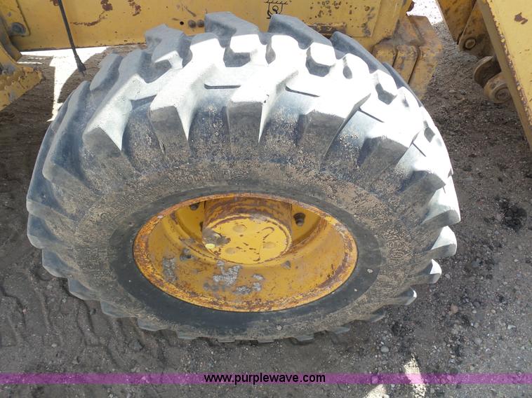 image for item J6180 1998 John Deere 310SE backhoe