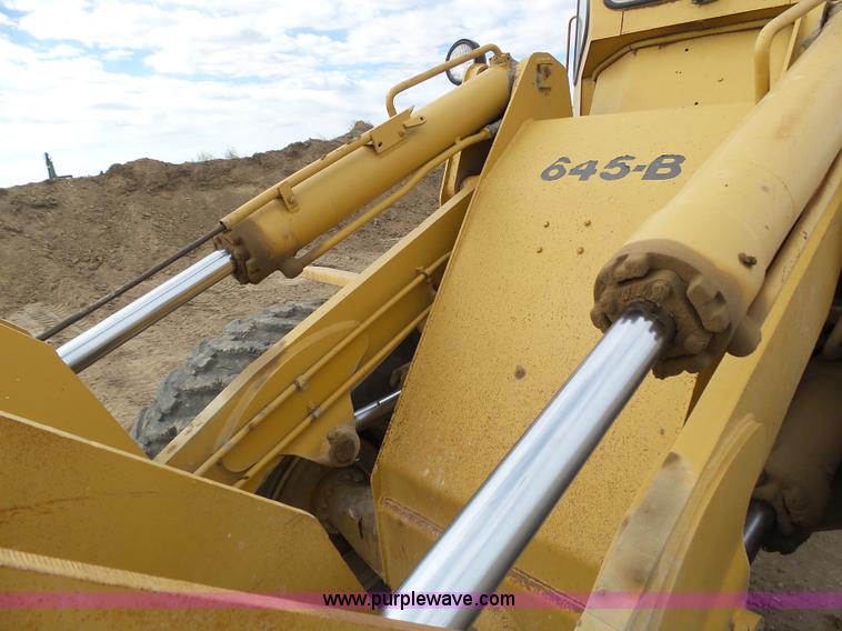 image for item J6182 Fiat-Allis 645B wheel loader