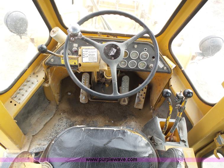 image for item J6182 Fiat-Allis 645B wheel loader