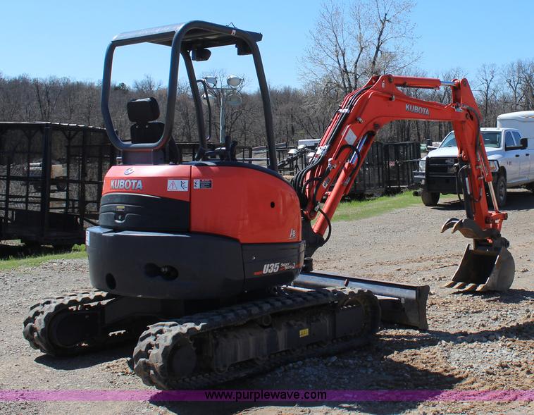 image for item J7556 Kubota U35 compact excavator