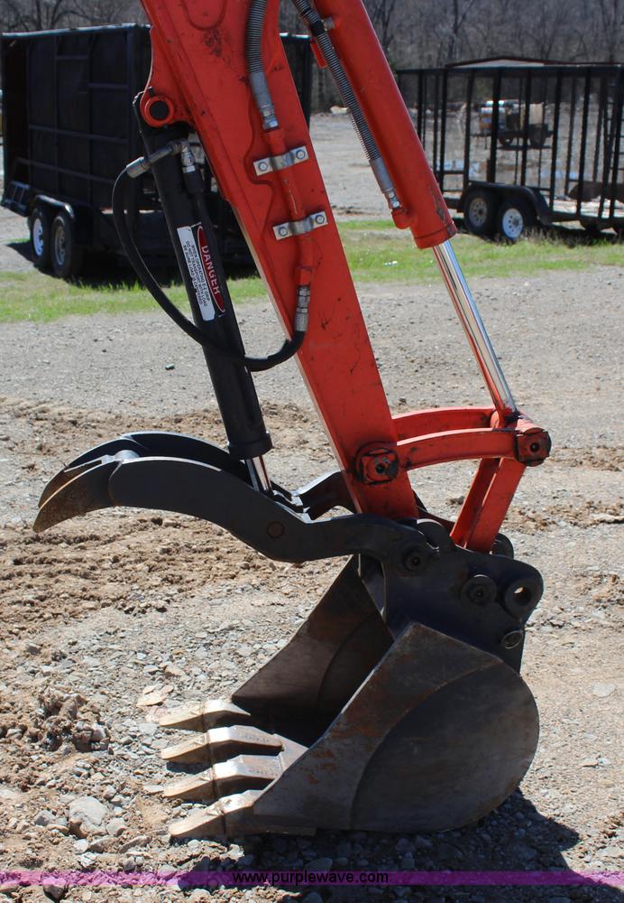 image for item J7556 Kubota U35 compact excavator