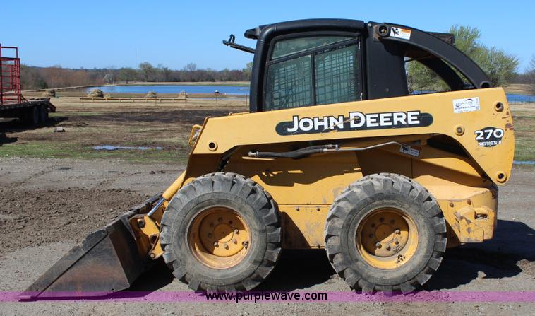image for item J7558 2003 John Deere 270 skid steer