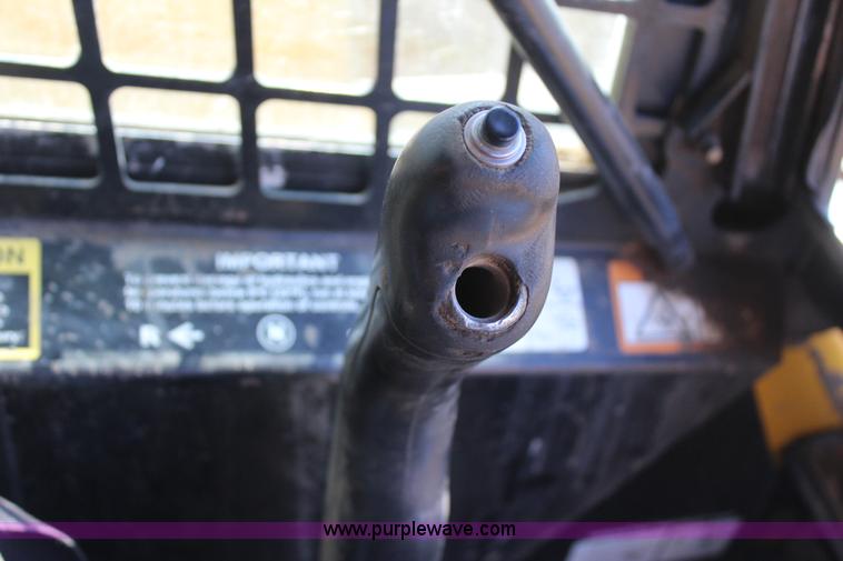 image for item J7558 2003 John Deere 270 skid steer