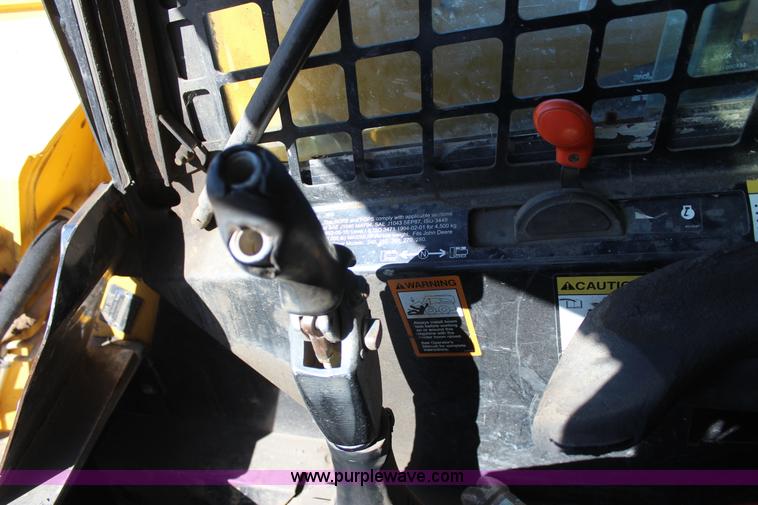 image for item J7558 2003 John Deere 270 skid steer