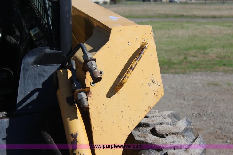 image for item J7558 2003 John Deere 270 skid steer