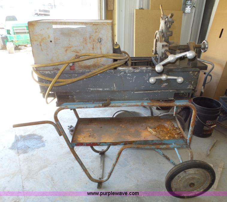 image for item J8936 Oster pipe threader