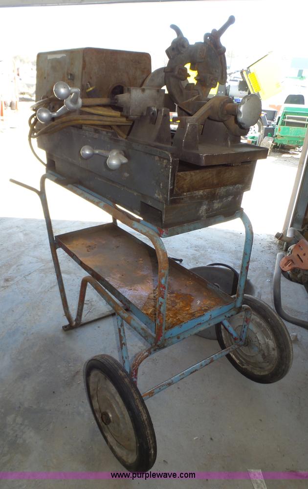 image for item J8936 Oster pipe threader