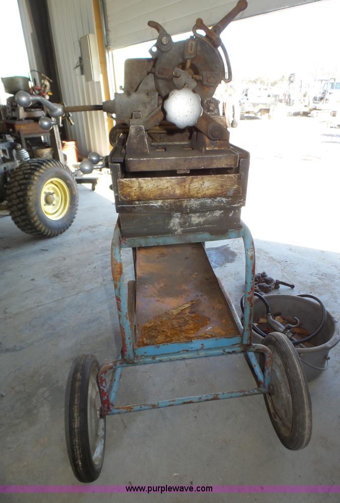 image for item J8936 Oster pipe threader