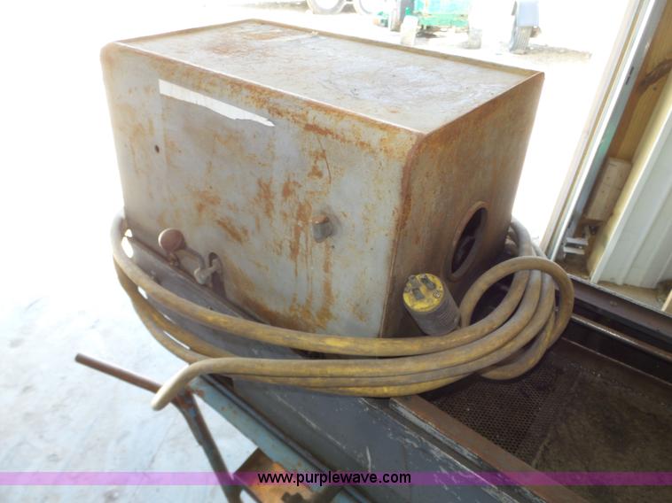 image for item J8936 Oster pipe threader