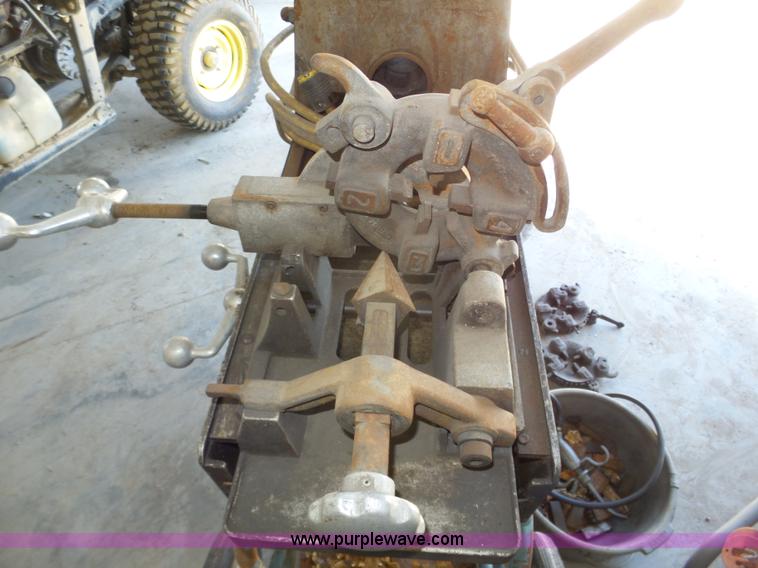 image for item J8936 Oster pipe threader