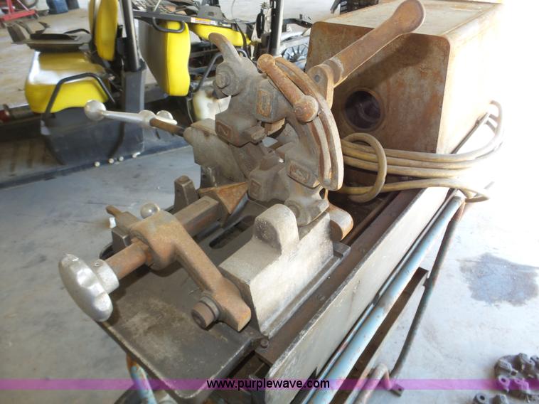 image for item J8936 Oster pipe threader