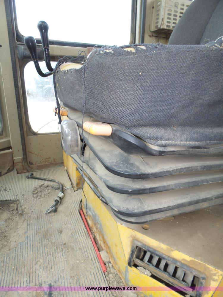 image for item J8955 1990 Komatsu WA380-1 wheel loader