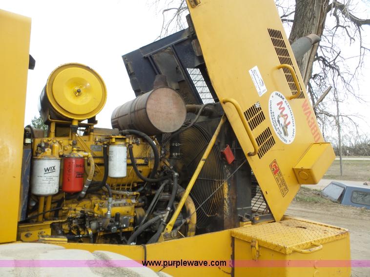 image for item J8955 1990 Komatsu WA380-1 wheel loader