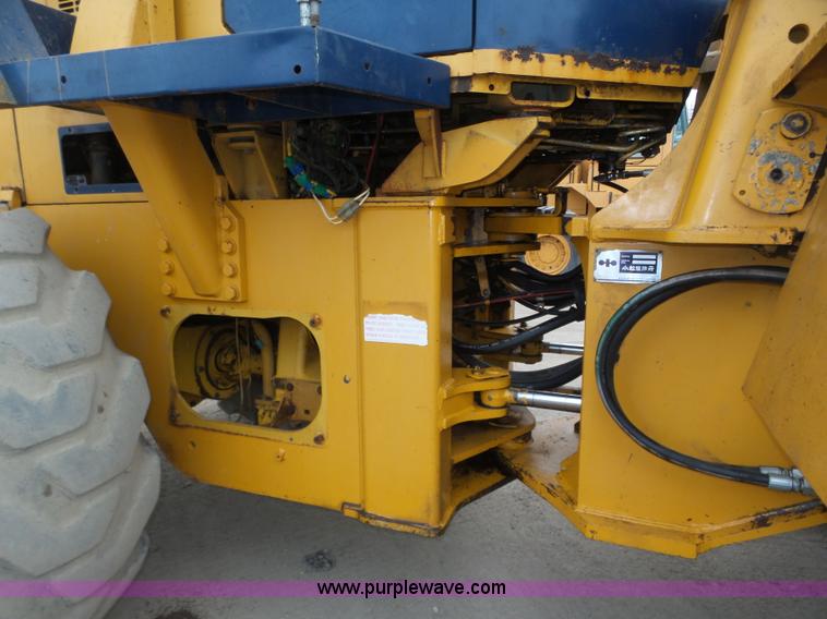 image for item J8955 1990 Komatsu WA380-1 wheel loader