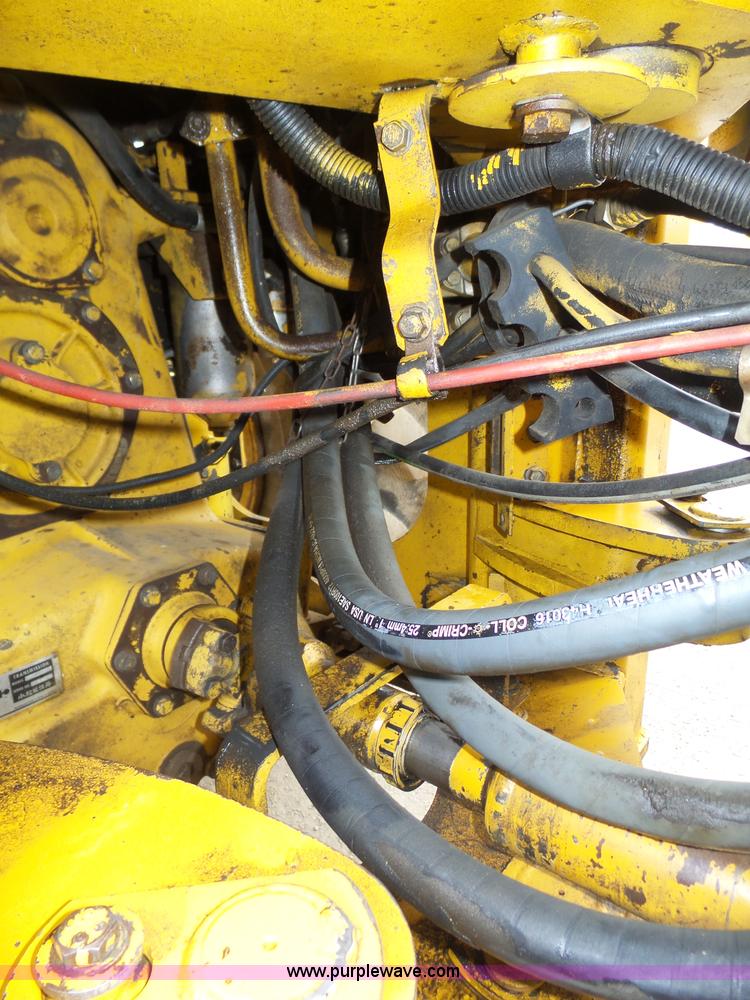 image for item J8955 1990 Komatsu WA380-1 wheel loader