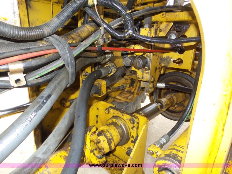 image for item J8955 1990 Komatsu WA380-1 wheel loader