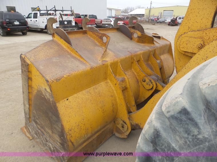 image for item J8955 1990 Komatsu WA380-1 wheel loader