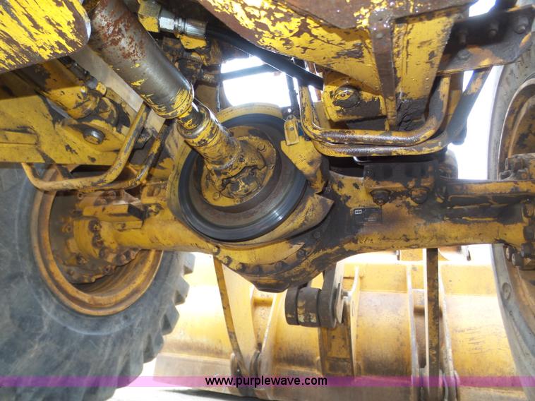 image for item J8955 1990 Komatsu WA380-1 wheel loader
