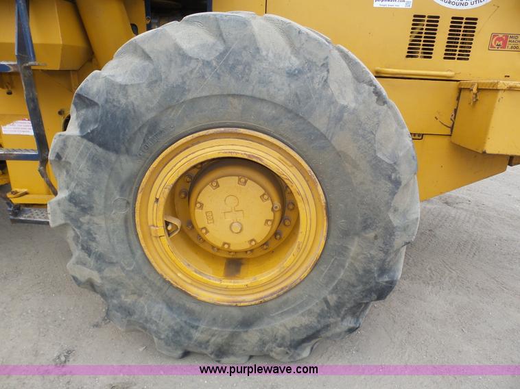 image for item J8955 1990 Komatsu WA380-1 wheel loader