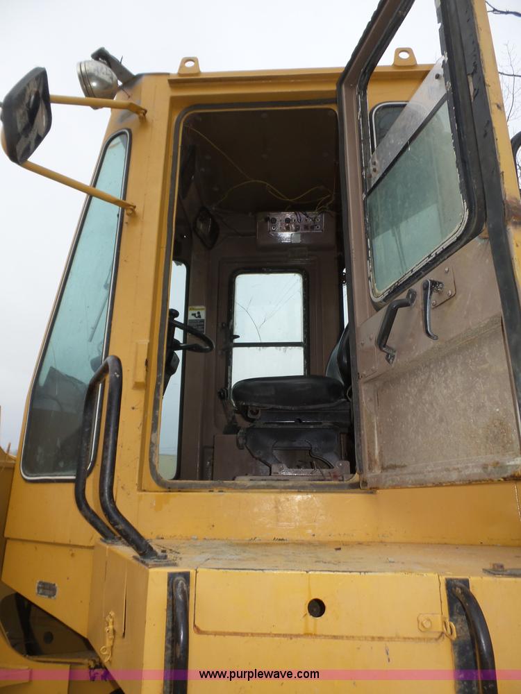 image for item J8956 Kawasaki 70 ZII wheel loader