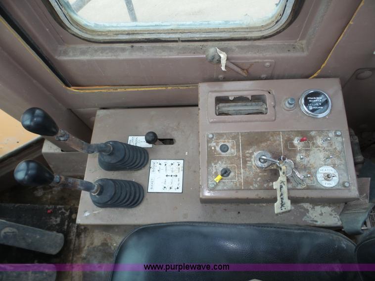 image for item J8956 Kawasaki 70 ZII wheel loader