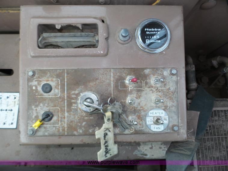 image for item J8956 Kawasaki 70 ZII wheel loader