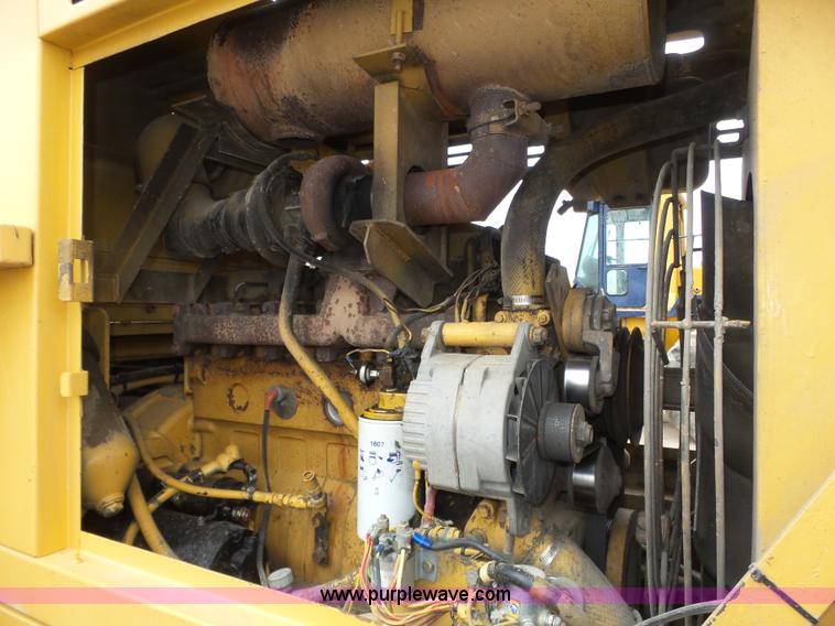 image for item J8956 Kawasaki 70 ZII wheel loader