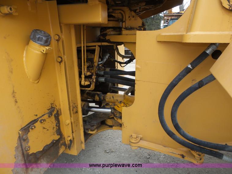 image for item J8956 Kawasaki 70 ZII wheel loader