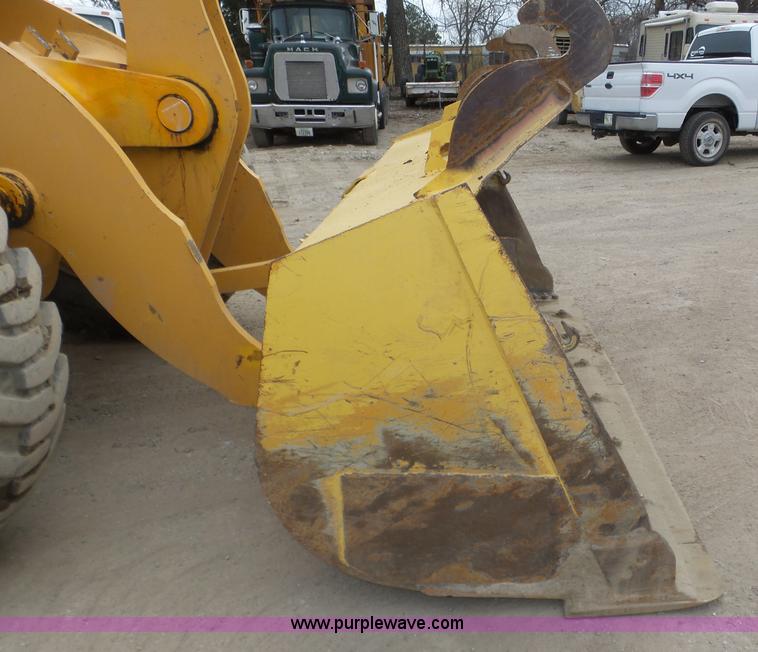 image for item J8956 Kawasaki 70 ZII wheel loader