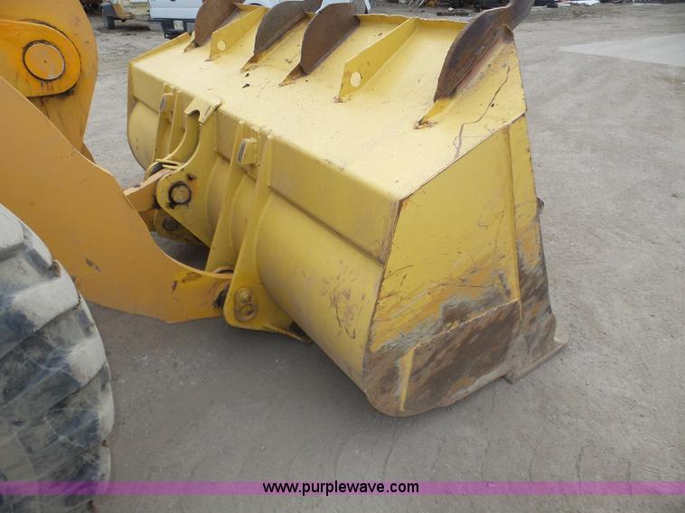 image for item J8956 Kawasaki 70 ZII wheel loader