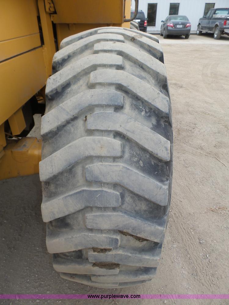 image for item J8956 Kawasaki 70 ZII wheel loader