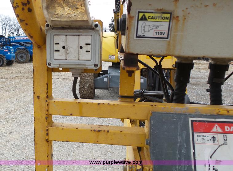 image for item K1302 2007 Haulotte AB445 boom lift