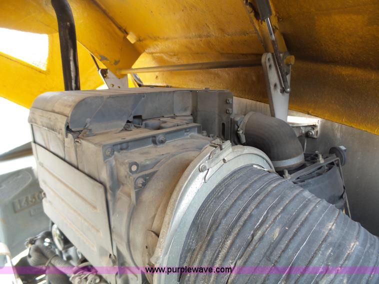 image for item K1302 2007 Haulotte AB445 boom lift