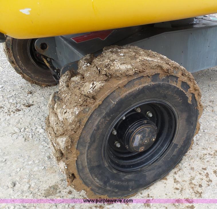 image for item K1302 2007 Haulotte AB445 boom lift