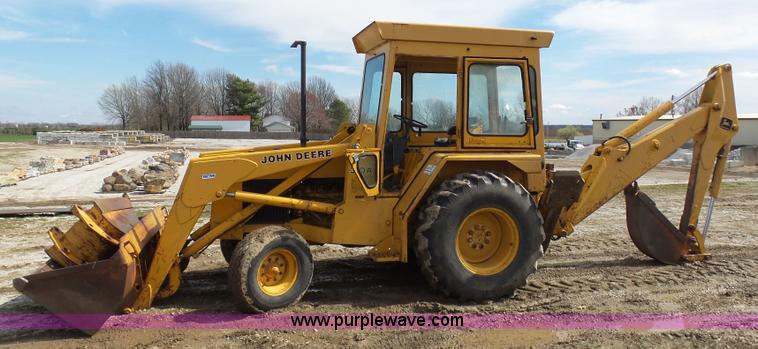 image for item K4277 John Deere 310A backhoe