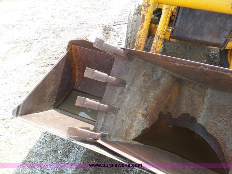 image for item K4277 John Deere 310A backhoe