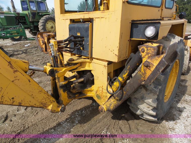 image for item K4277 John Deere 310A backhoe