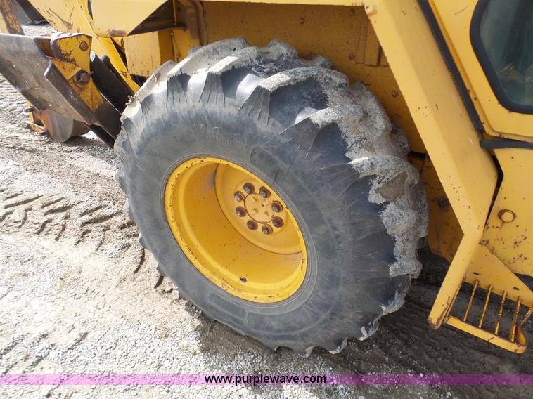 image for item K4277 John Deere 310A backhoe